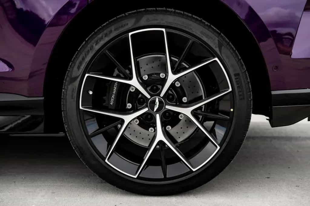 Aston Martin DBX 4.0 V8 DBX707 PURPLE STORM 289K LP Q Leather 06/2025-photo-21