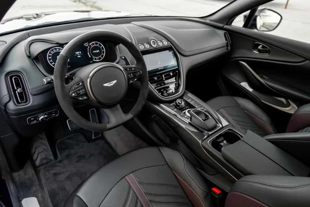 Aston Martin DBX 4.0 V8 DBX707 PURPLE STORM 289K LP Q Leather 06/2025-photo-28