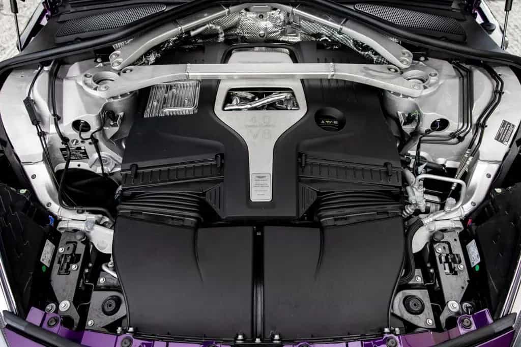 Aston Martin DBX 4.0 V8 DBX707 PURPLE STORM 289K LP Q Leather 06/2025-photo-40