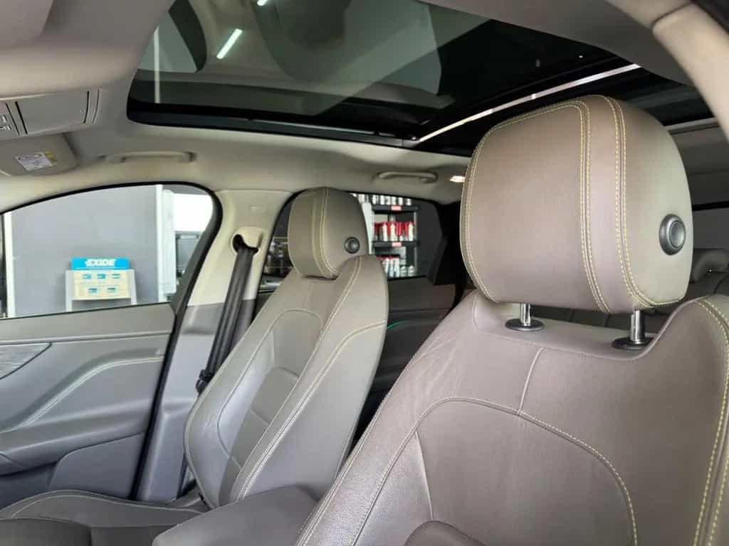 Jaguar F-Pace 2.0 D 180 CV AWD R-Sport 11/2016-photo-14