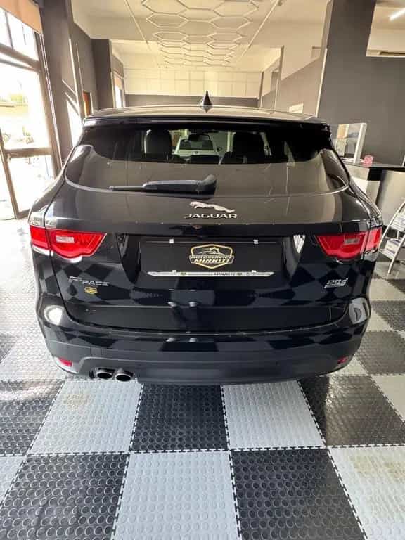 Jaguar F-Pace 2.0 D 180 CV AWD R-Sport 11/2016-photo-7