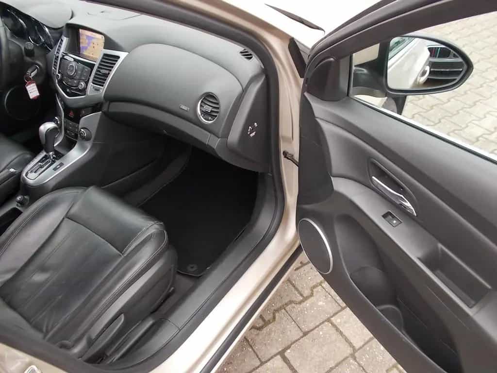 Chevrolet Cruze LTZ, Navi Leder Schiebed. zus.Winterräder 08/2012-photo-27