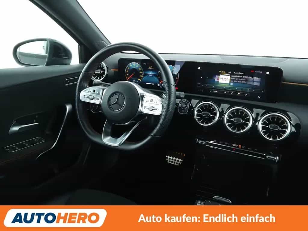Mercedes-Benz A-Class 35 AMG 4Matic Aut.*MULTIBEAM*NAVI*TEMPO*CAM*SH 11/2021-photo-12