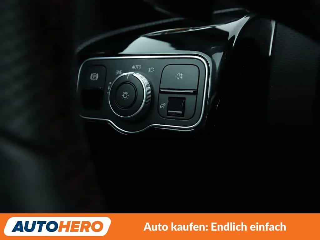 Mercedes-Benz A-Class 35 AMG 4Matic Aut.*MULTIBEAM*NAVI*TEMPO*CAM*SH 11/2021-photo-25