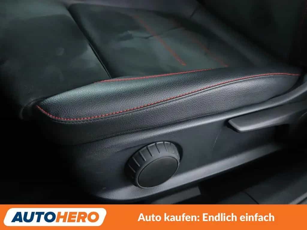 Mercedes-Benz A-Class 35 AMG 4Matic Aut.*MULTIBEAM*NAVI*TEMPO*CAM*SH 11/2021-photo-27