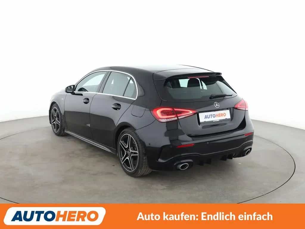 Mercedes-Benz A-Class 35 AMG 4Matic Aut.*MULTIBEAM*NAVI*TEMPO*CAM*SH 11/2021-photo-3