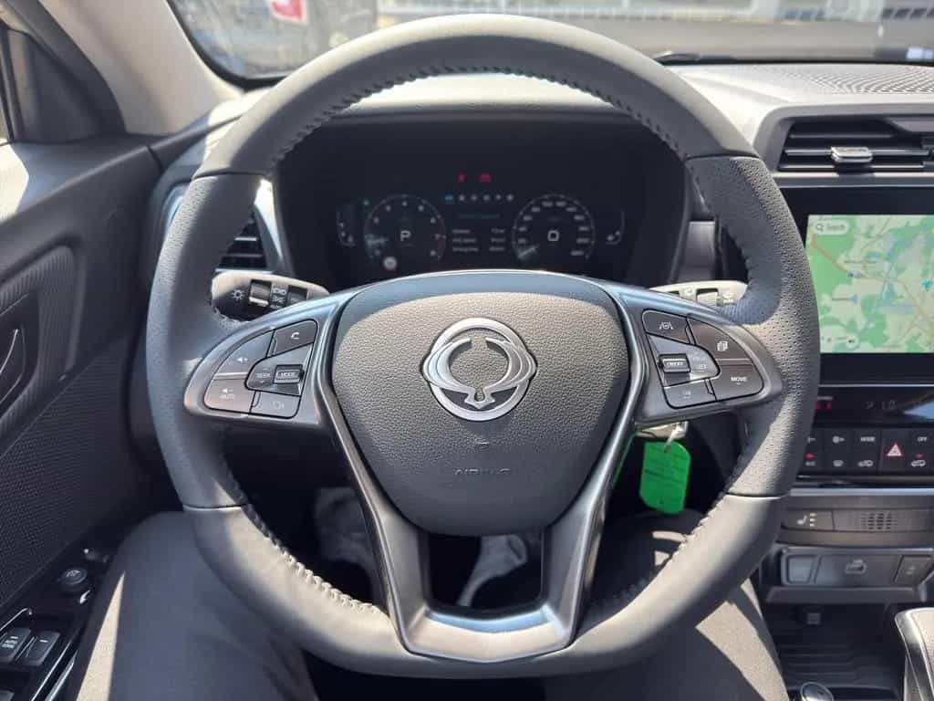 KGM Tivoli Essential 1.5 2WD *LED/SHZ/RFK/APP/PDC* null-photo-20