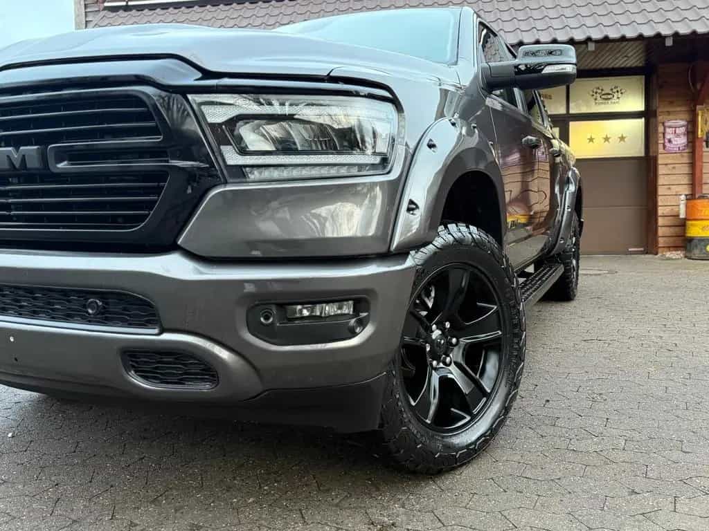 Dodge RAM V8*4X4*AHK*NAVI*ROLLBAR*OFFROAD*LIFT*LED*SPORT* 09/2021-photo-2
