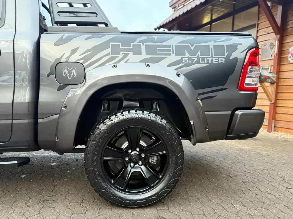 Dodge RAM V8*4X4*AHK*NAVI*ROLLBAR*OFFROAD*LIFT*LED*SPORT* 09/2021-photo-30