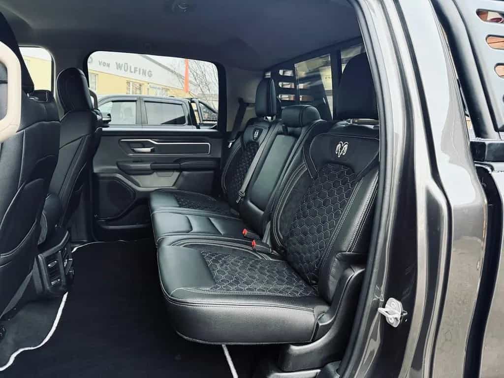 Dodge RAM V8*4X4*AHK*NAVI*ROLLBAR*OFFROAD*LIFT*LED*SPORT* 09/2021-photo-35