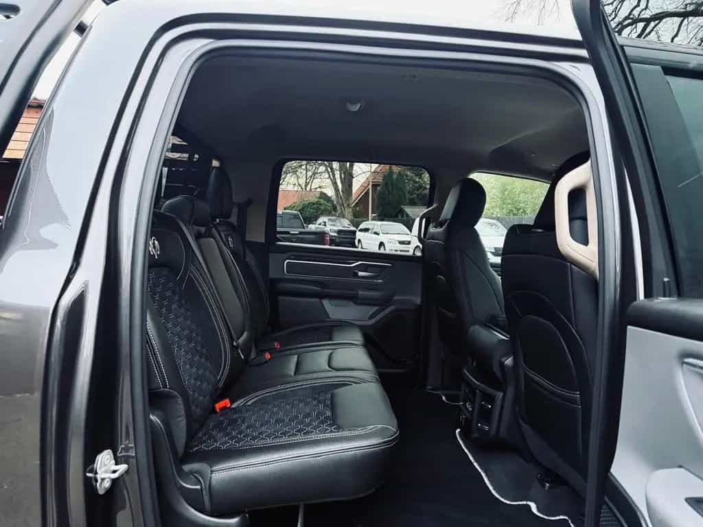 Dodge RAM V8*4X4*AHK*NAVI*ROLLBAR*OFFROAD*LIFT*LED*SPORT* 09/2021-photo-40