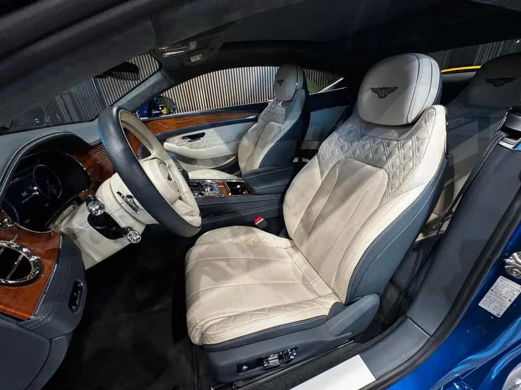 Bentley Continental GT 06/2021-photo-13