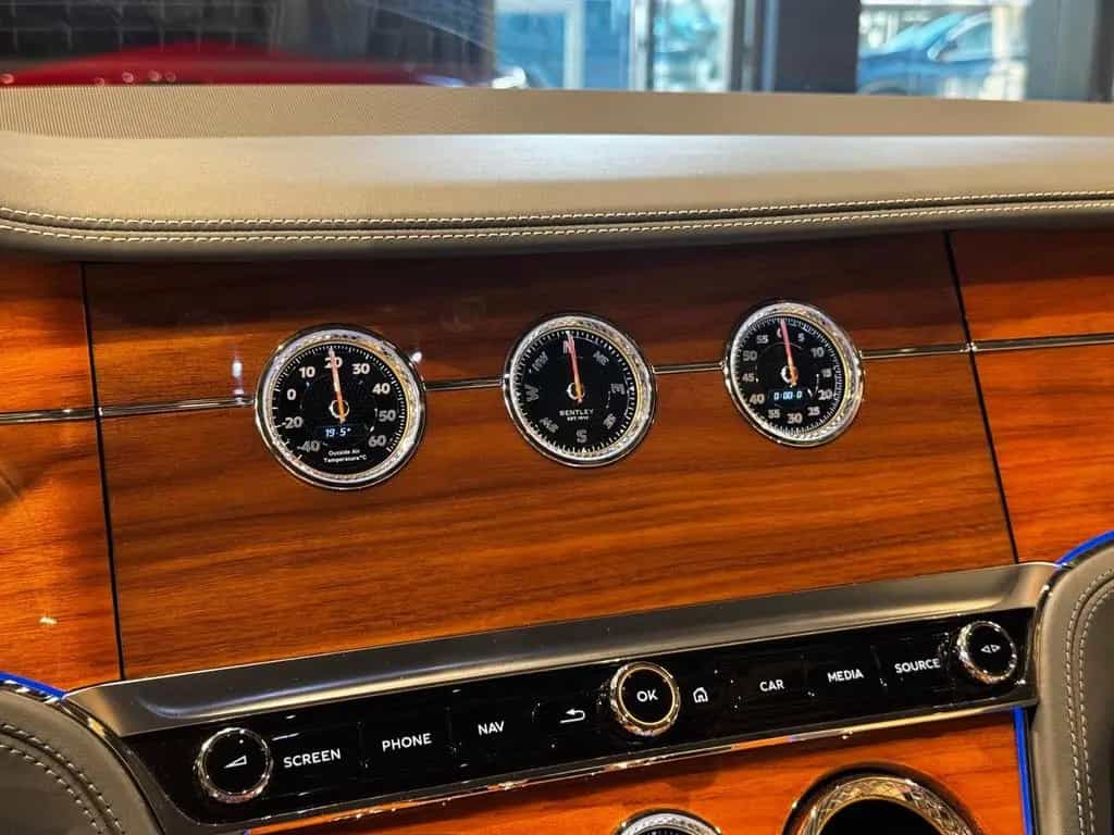 Bentley Continental GT 06/2021-photo-23