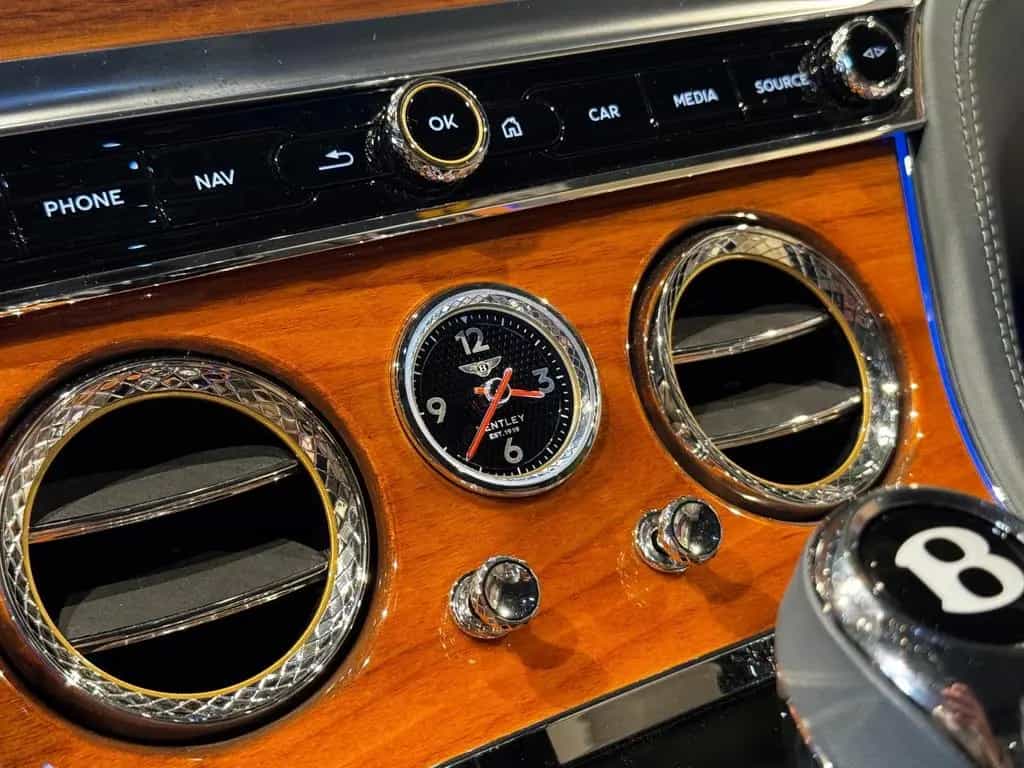Bentley Continental GT 06/2021-photo-31
