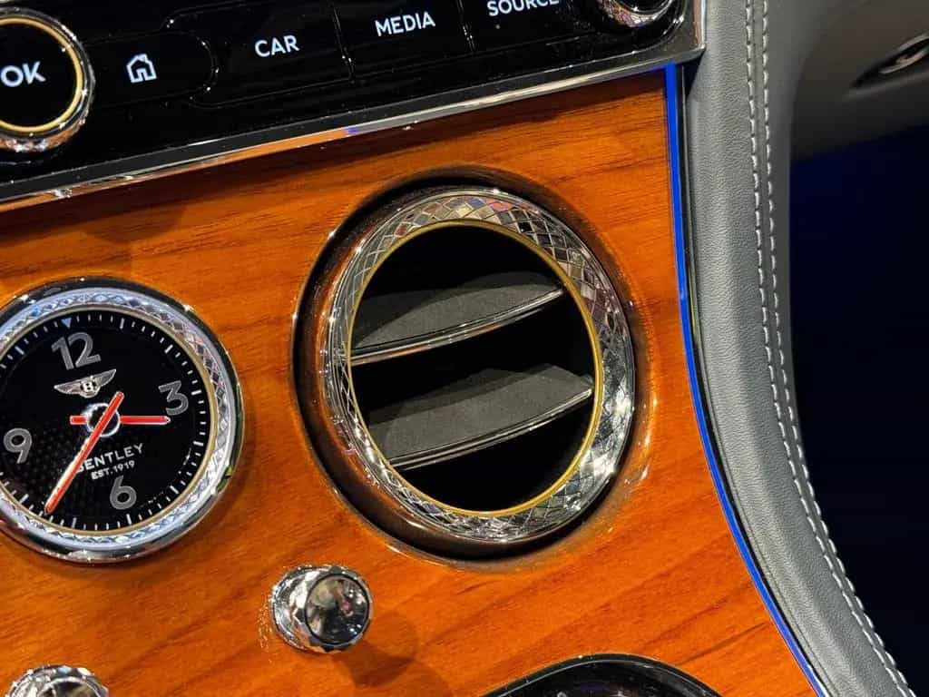 Bentley Continental GT 06/2021-photo-32