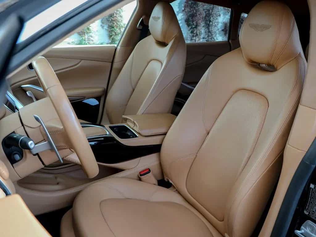 Aston Martin DBX 4.0 V8 04/2021-photo-13