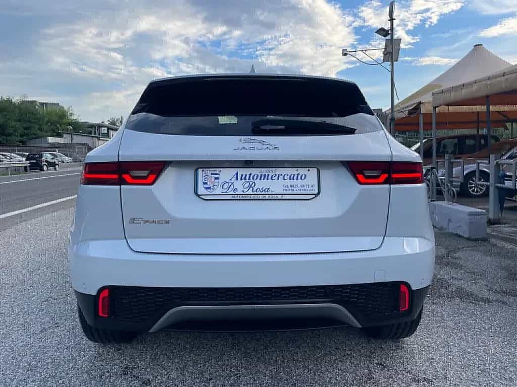 Jaguar E-Pace 2.0D 150 CV AWD aut. HSE 10/2018-photo-9