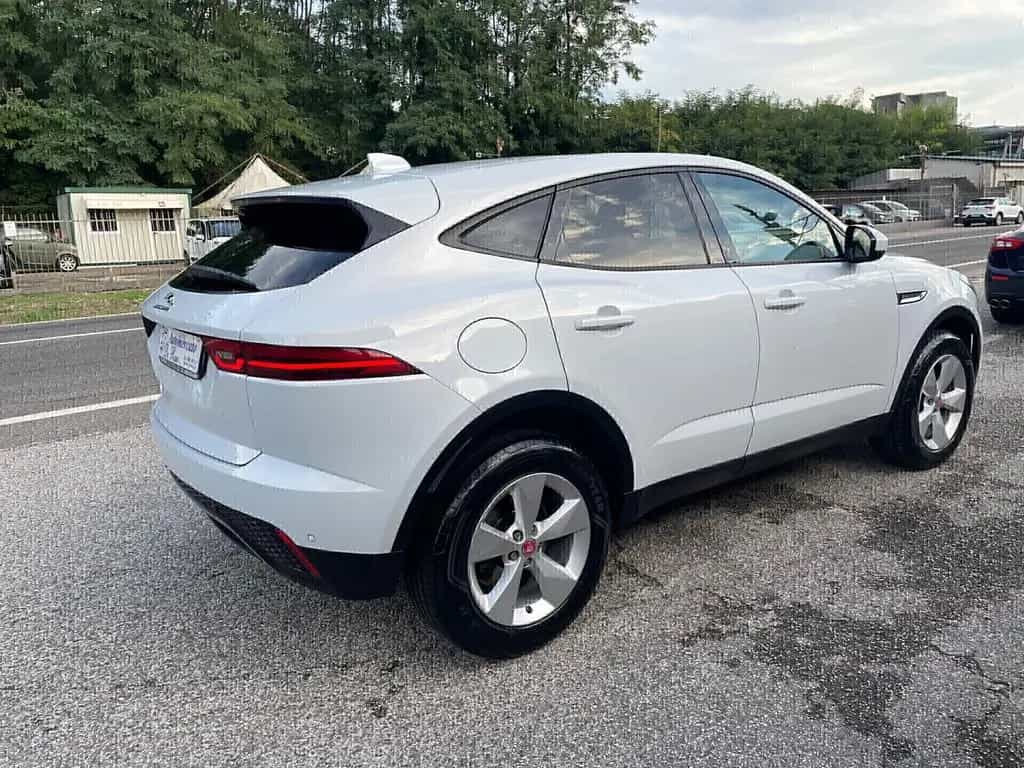 Jaguar E-Pace 2.0D 150 CV AWD aut. HSE 10/2018-photo-11