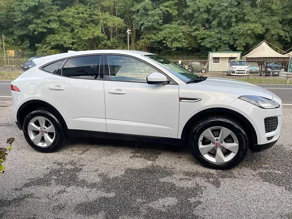 Jaguar E-Pace 2.0D 150 CV AWD aut. HSE 10/2018-photo-3
