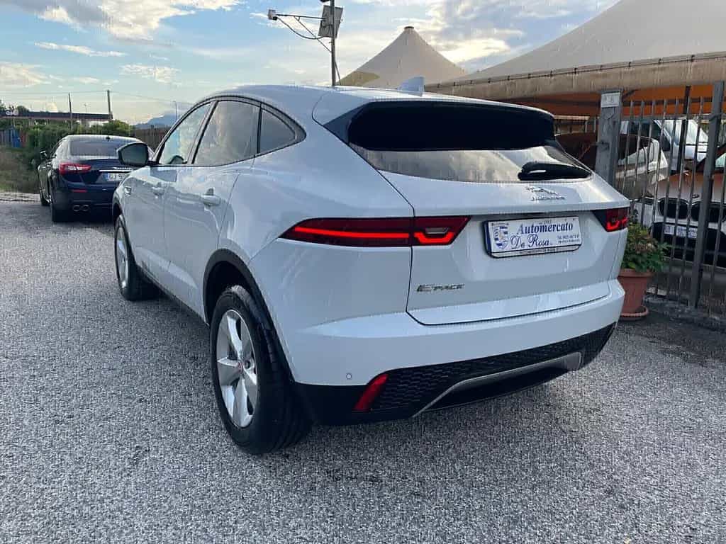 Jaguar E-Pace 2.0D 150 CV AWD aut. HSE 10/2018-photo-8