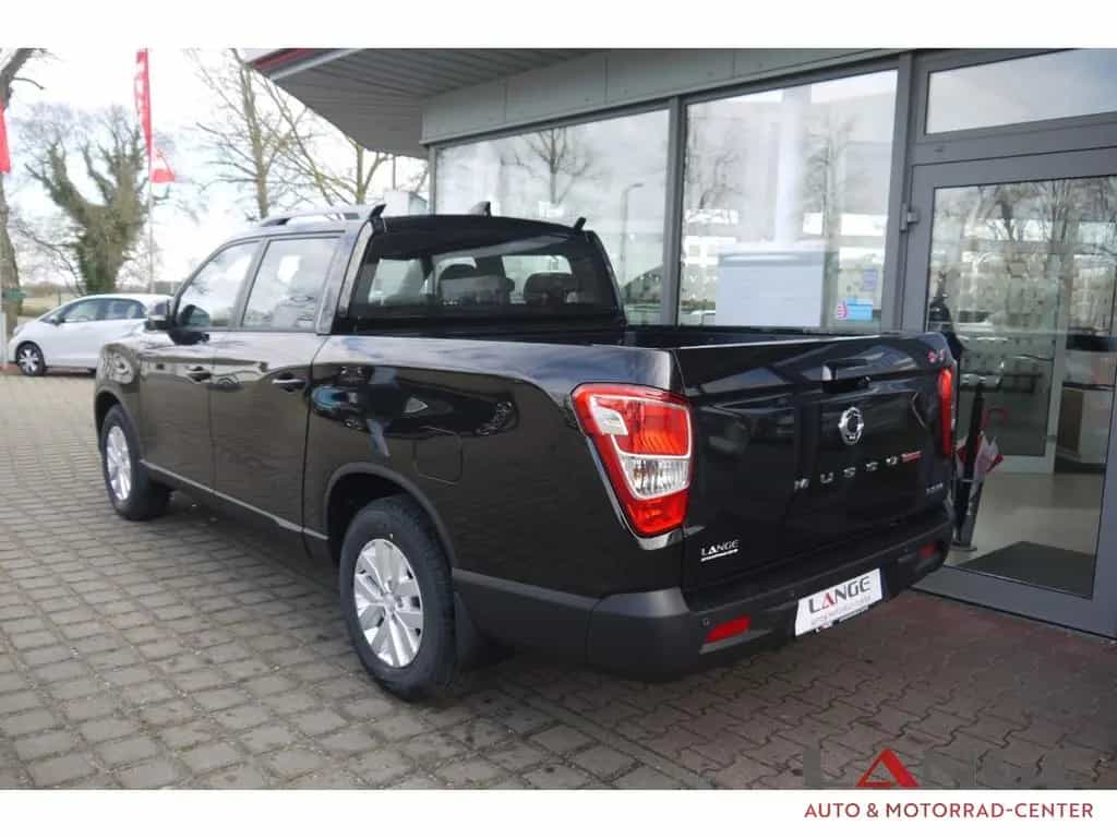 Ssangyong Musso Grand 05.1 4WD 3.5t Anhängelast Navi digit 01/2026-photo-3