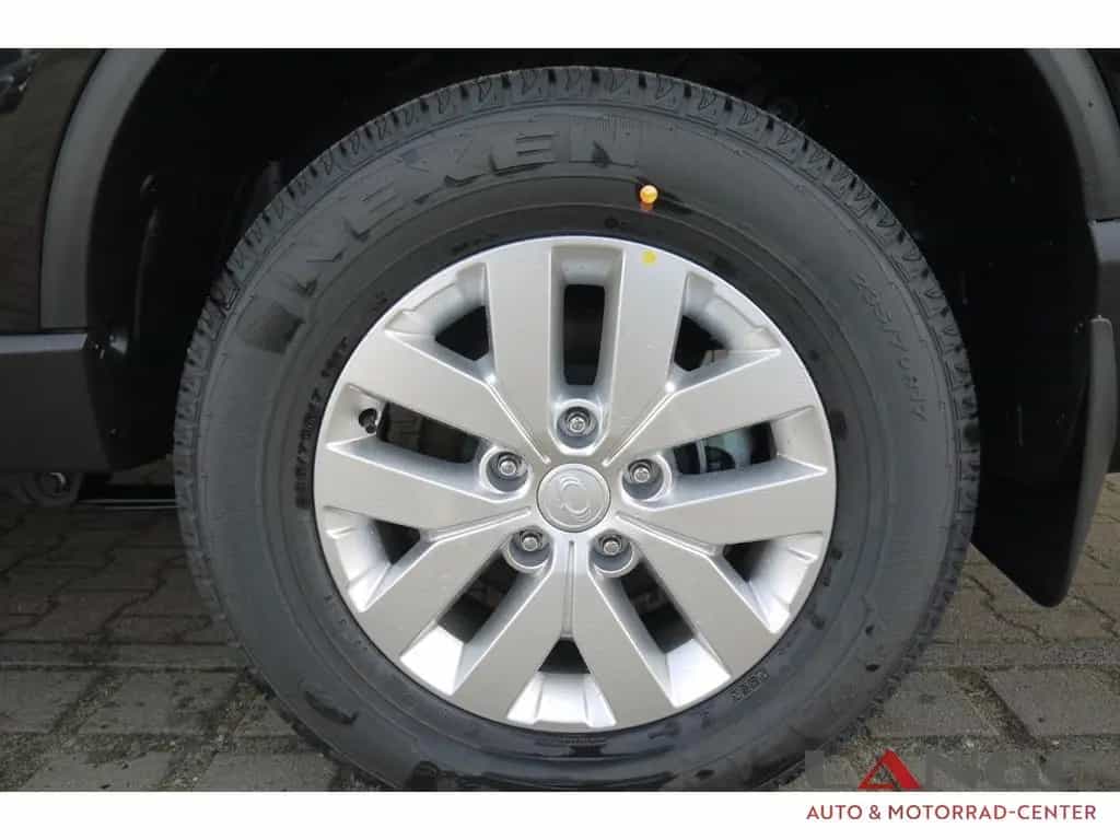 Ssangyong Musso Grand 05.1 4WD 3.5t Anhängelast Navi digit 01/2026-photo-7