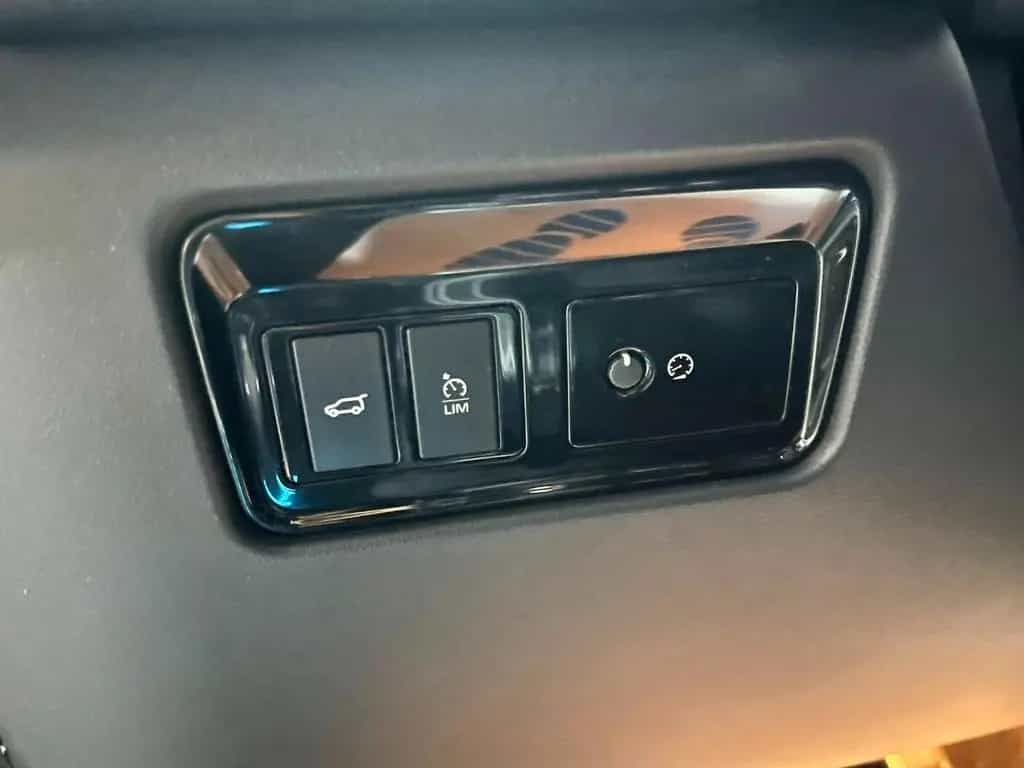 Jaguar F-Pace R-Sport AWD, Kamera, AHK, Vollleder, LED 12/2019-photo-17