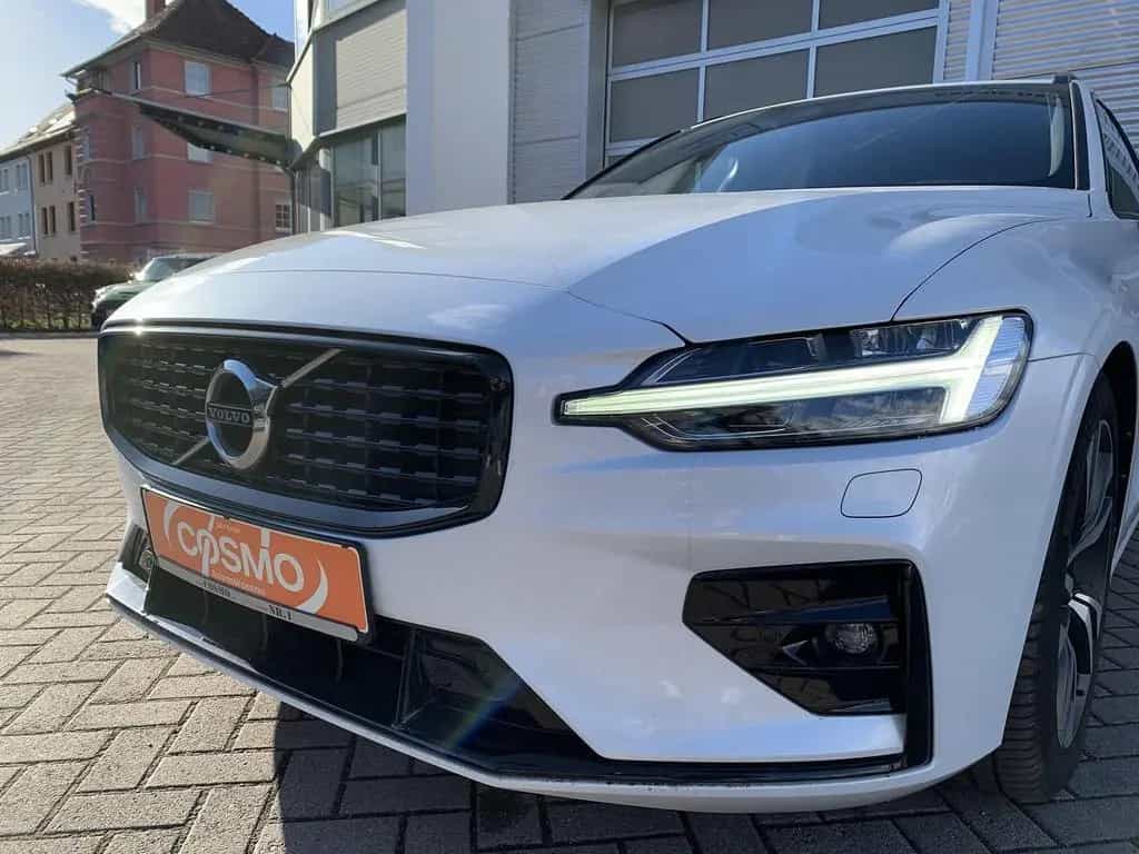 Volvo V60 R Design H&K+Navi+Winterpaket+Kamera 06/2021-photo-27
