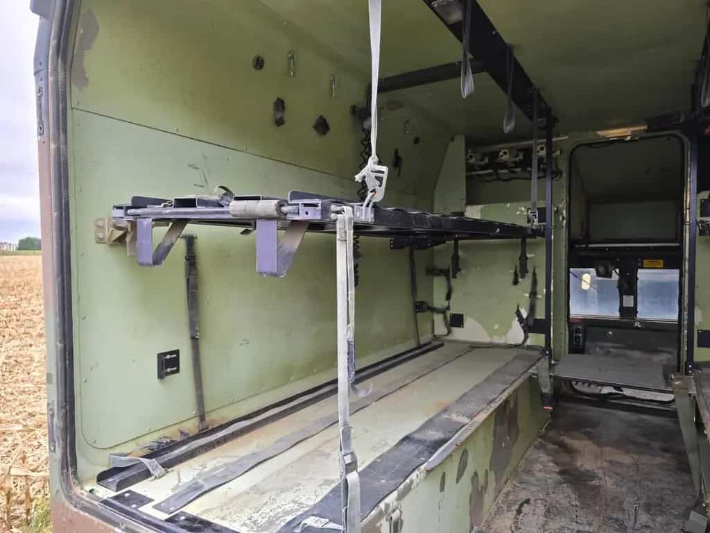 Hummer H1 M997A2 Ambulance Hmmwv Humvee 05/2001-photo-8