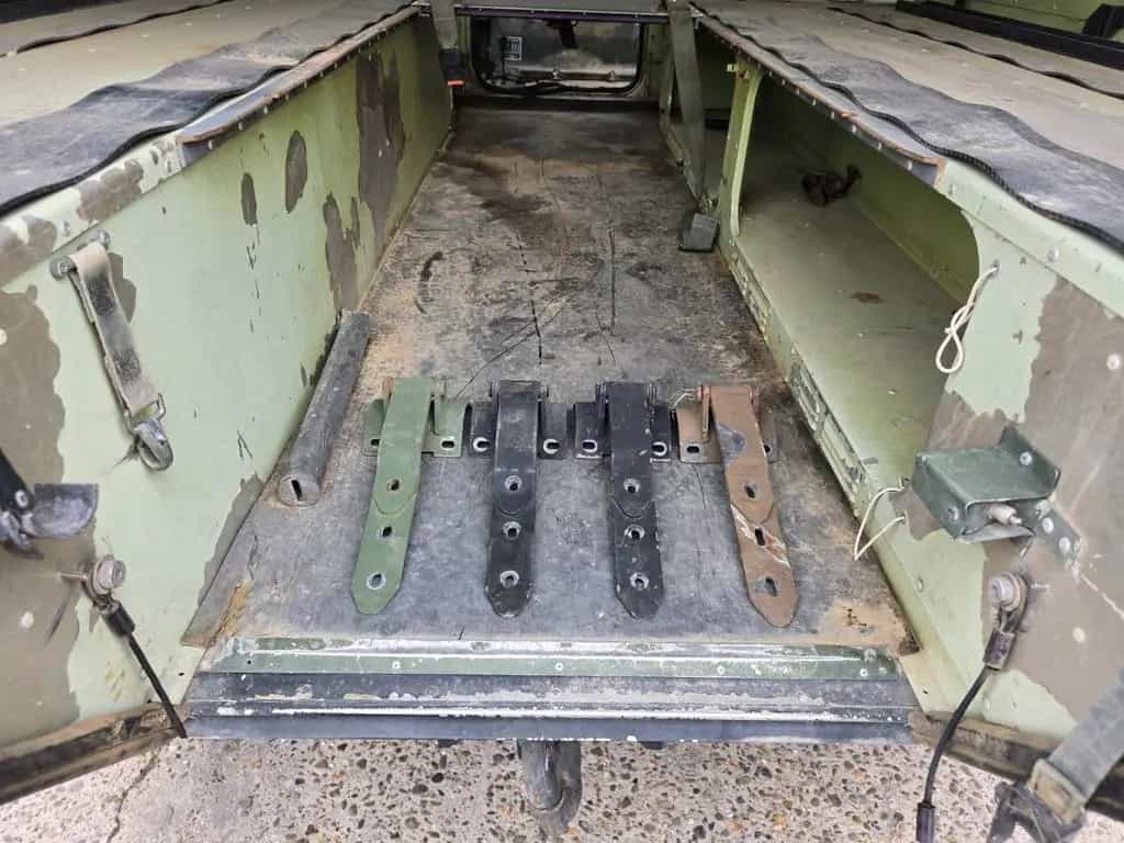 Hummer H1 M997A2 Ambulance Hmmwv Humvee 05/2001-photo-9