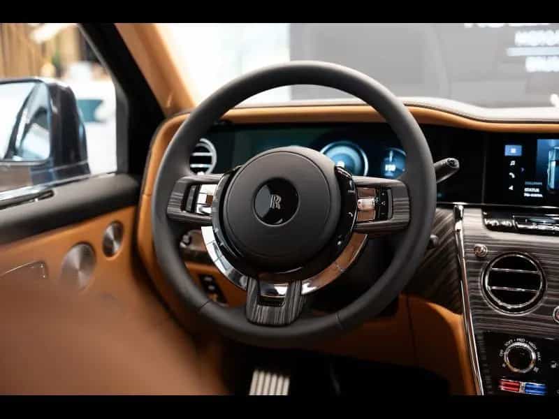 Rolls-Royce Cullinan Provenance 2 Year Warranty & Service 11/2025-photo-15