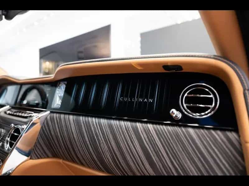 Rolls-Royce Cullinan Provenance 2 Year Warranty & Service 11/2025-photo-17