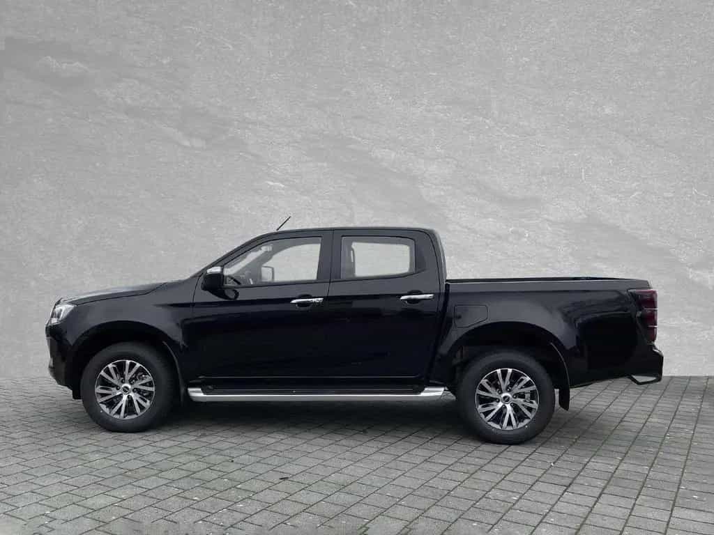 Isuzu D-Max Double Cab LSE 4x4 #SHZ #KAMERA #LEDER #SP null-photo-2