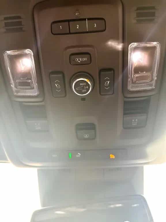 Cadillac Escalade 11/2022-photo-12