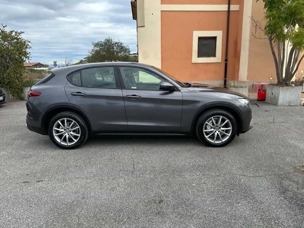 Alfa Romeo Stelvio 2.2 Turbodiesel 210 CV AT8 Q4 12/2017-photo-4