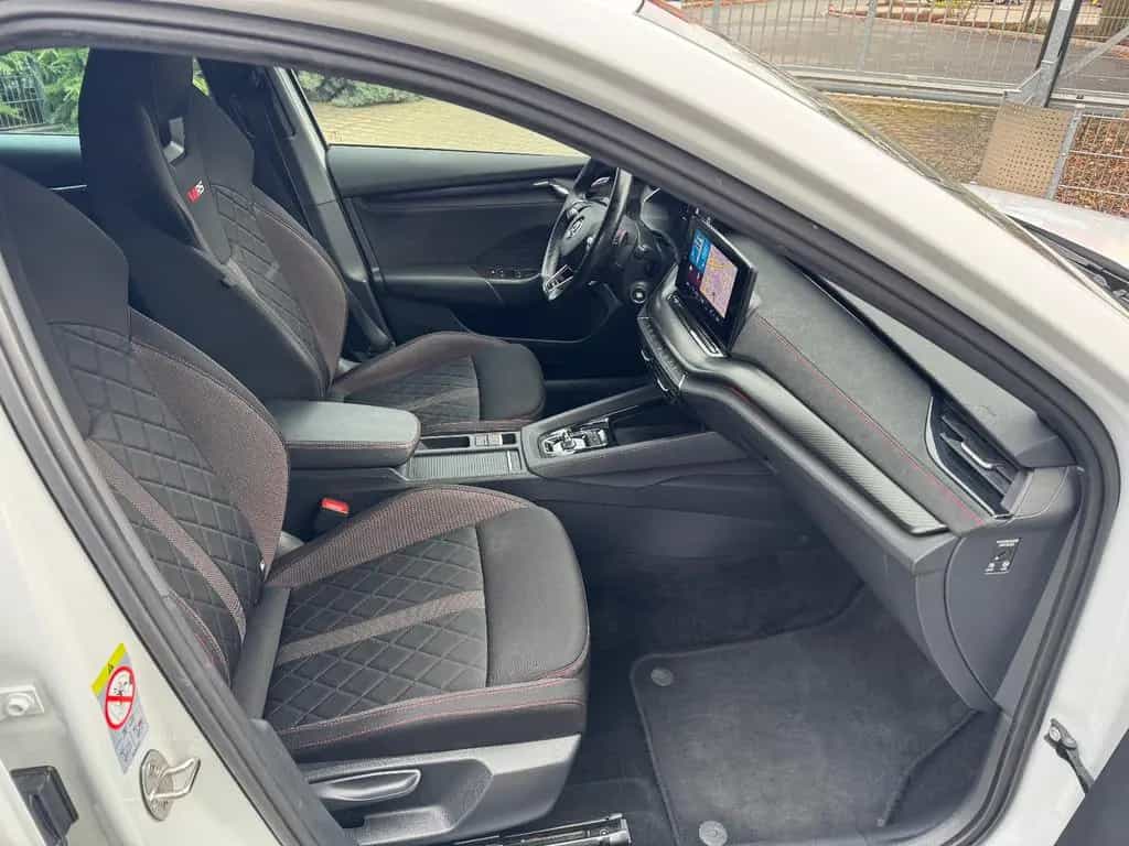 Skoda Octavia Combi RS 2.0 TDI DSG 4x4 08/2022-photo-13