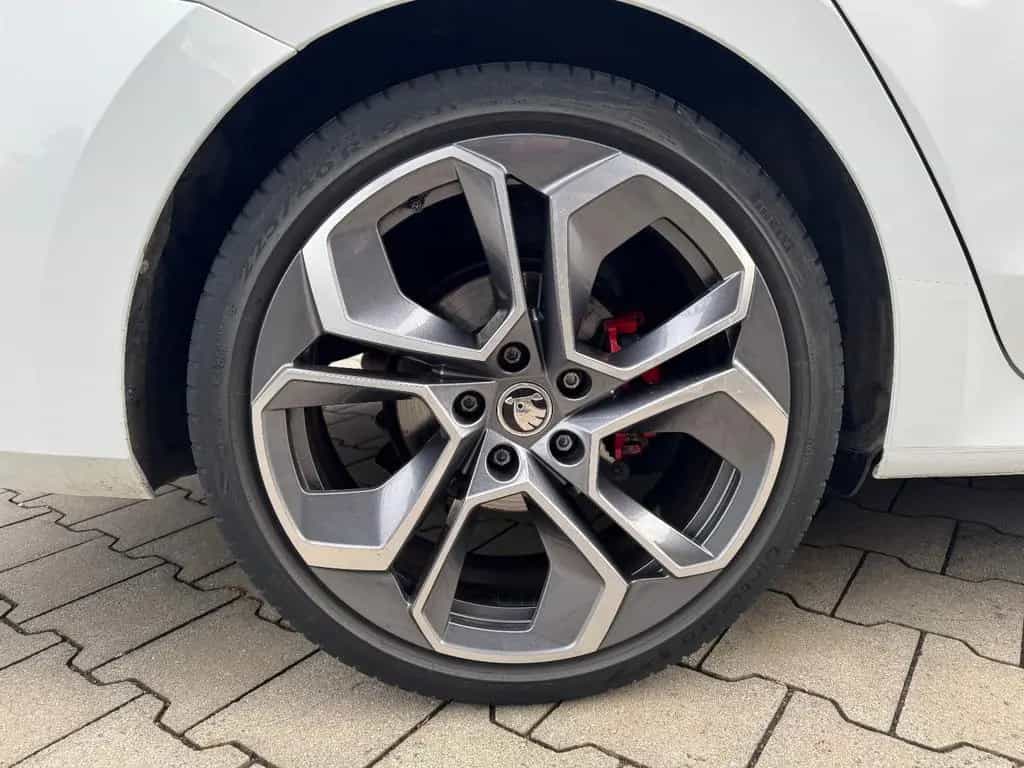 Skoda Octavia Combi RS 2.0 TDI DSG 4x4 08/2022-photo-36