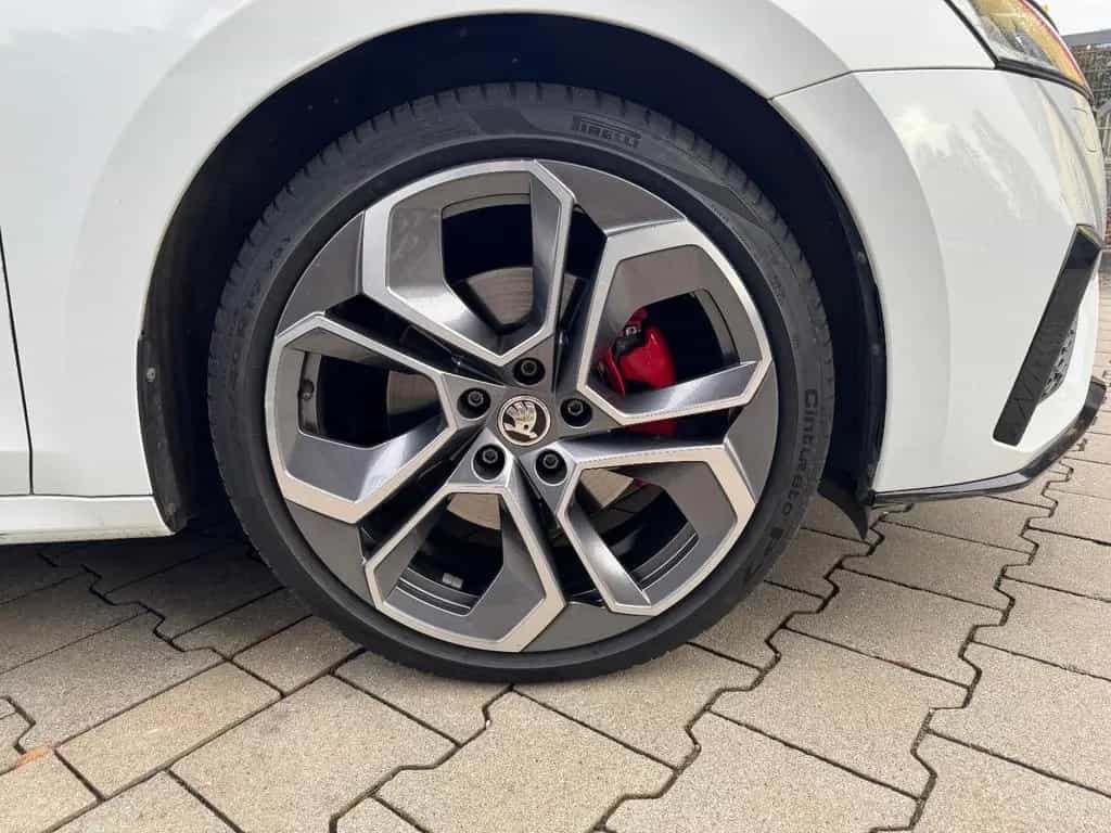 Skoda Octavia Combi RS 2.0 TDI DSG 4x4 08/2022-photo-37