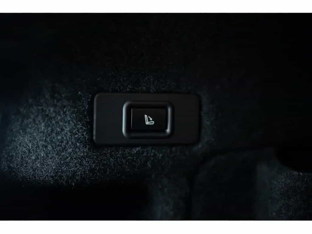 Ferrari Roma Spider PDC SHZ LEDER KAMERA NAVI ACC 360° 08/2024-photo-22
