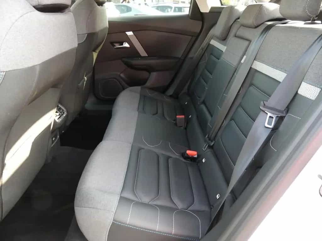 Citroën C4 PureTech 130 S&S EAT8 Shine 10/2023-photo-10