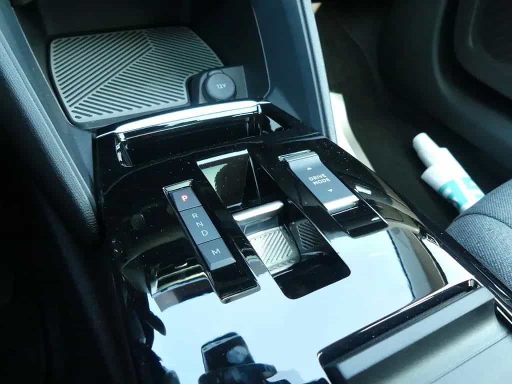 Citroën C4 PureTech 130 S&S EAT8 Shine 10/2023-photo-14