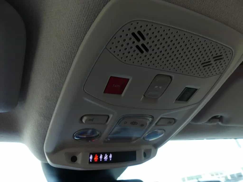 Citroën C4 PureTech 130 S&S EAT8 Shine 10/2023-photo-16