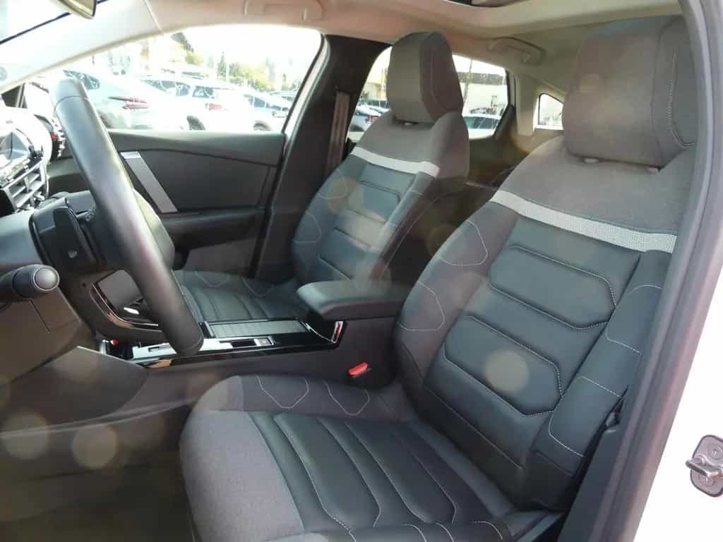 Citroën C4 PureTech 130 S&S EAT8 Shine 10/2023-photo-9
