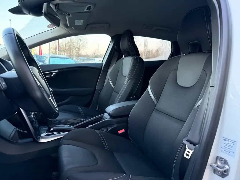 Volvo V40 Momentum=Automatik %% Sale %% 01/2018-photo-12