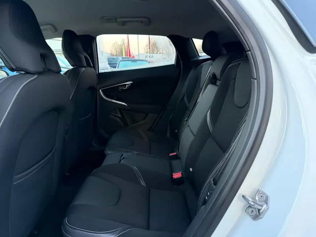 Volvo V40 Momentum=Automatik %% Sale %% 01/2018-photo-14