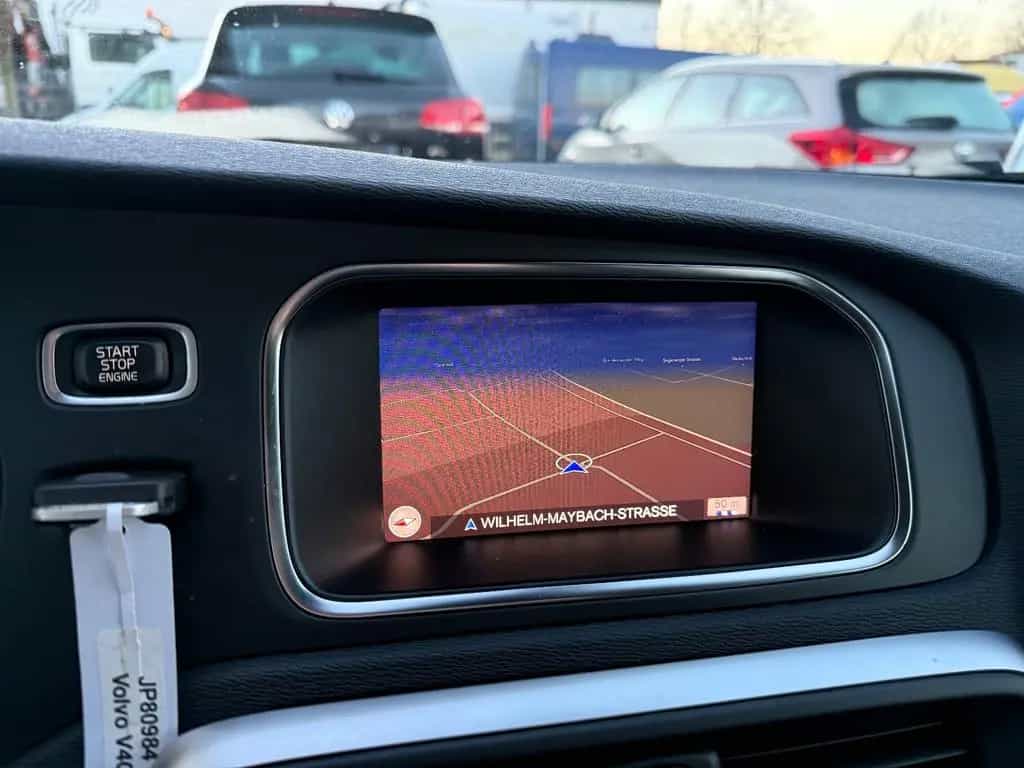 Volvo V40 Momentum=Automatik %% Sale %% 01/2018-photo-17