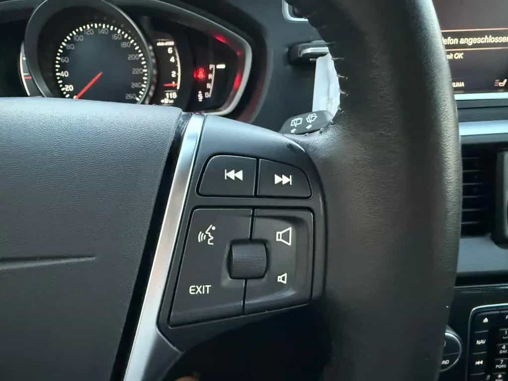 Volvo V40 Momentum=Automatik %% Sale %% 01/2018-photo-20