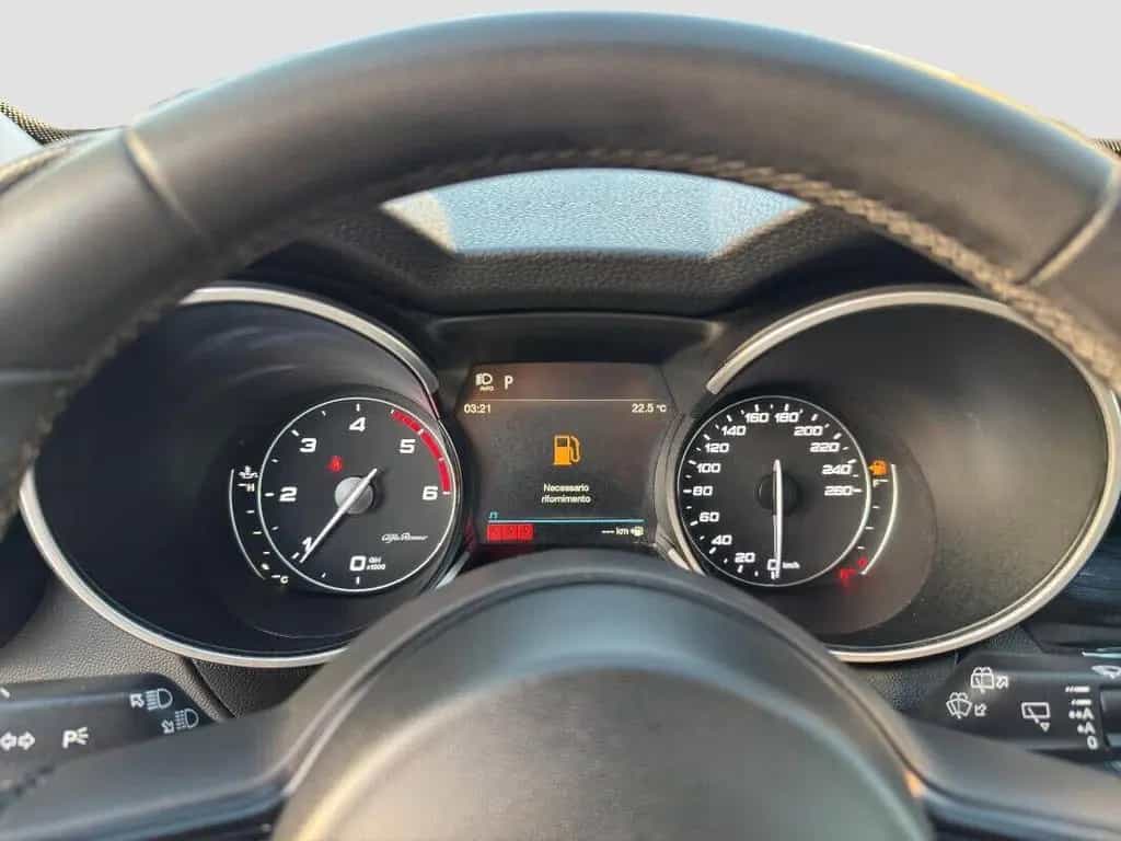 Alfa Romeo Stelvio 2.2 Turbodiesel 160 CV AT8 RW 02/2021-photo-5