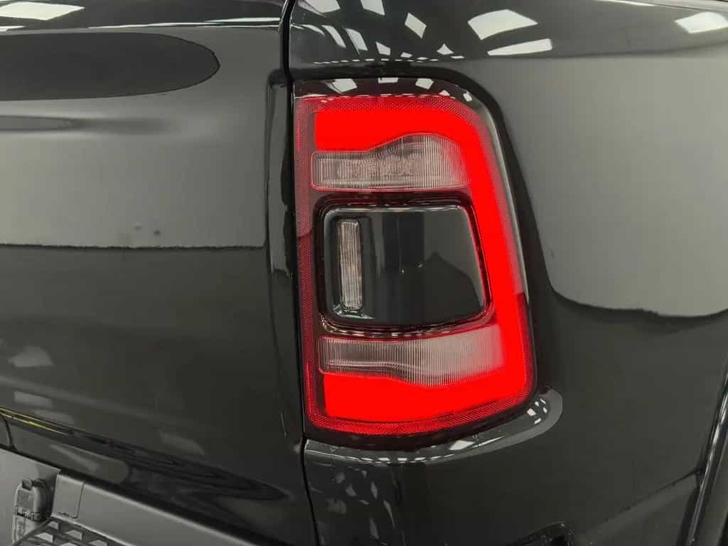 Dodge RAM 5.7 V8 HEMI Laramie Tailgate LED *Garantie* 11/2021-photo-11