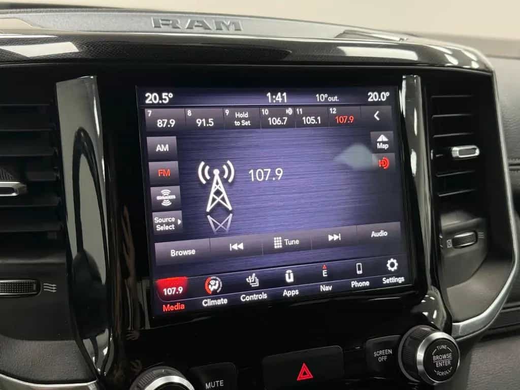 Dodge RAM 5.7 V8 HEMI Laramie Tailgate LED *Garantie* 11/2021-photo-36